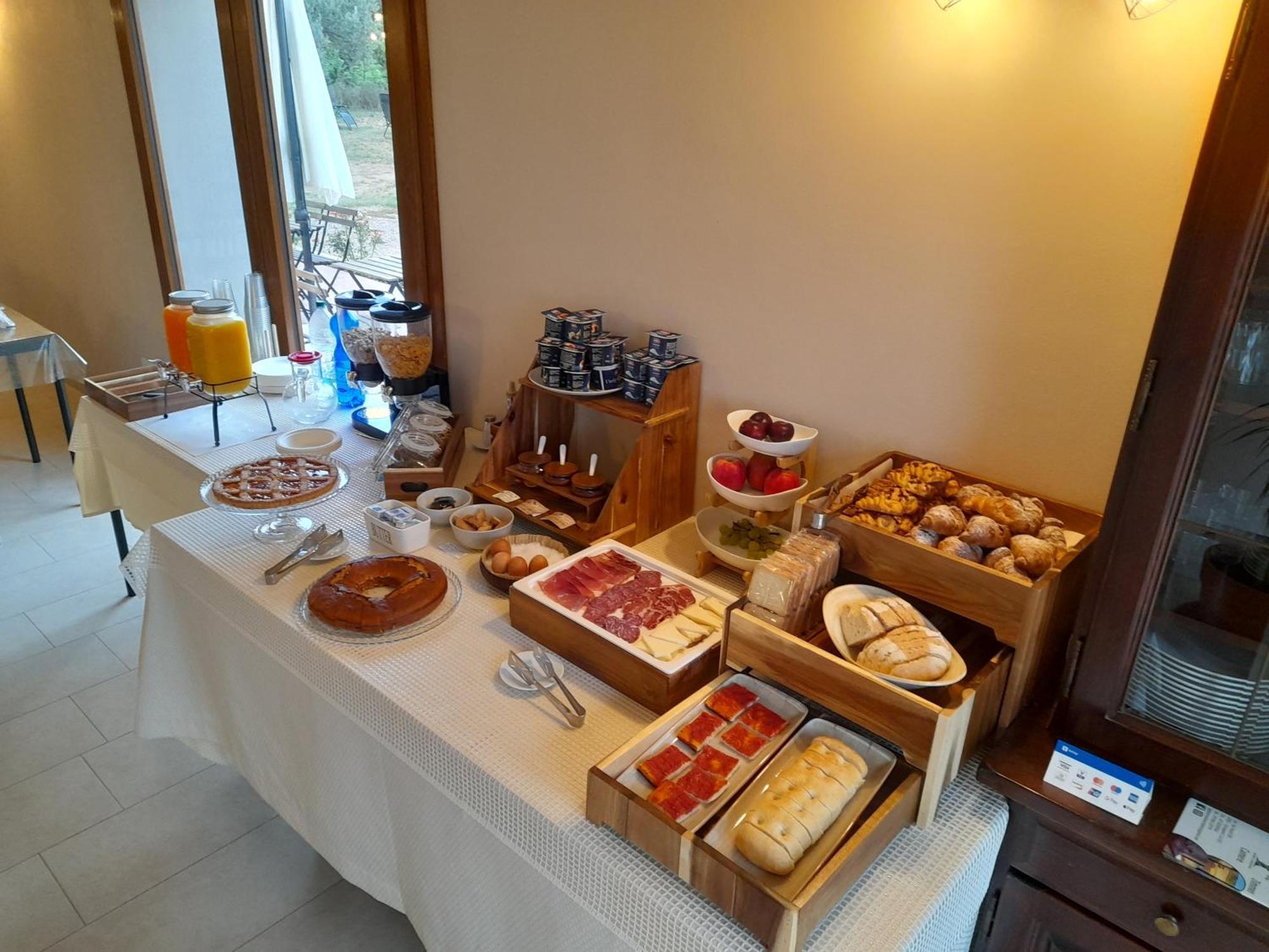 Agriturismo Il Vecchio Olivo カスタニェート・カルドゥッチ エクステリア 写真